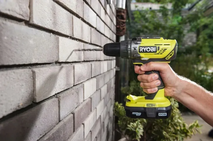 r18pd3-220s-wiertarko-wkretarka-ryobi-marka-ryobi