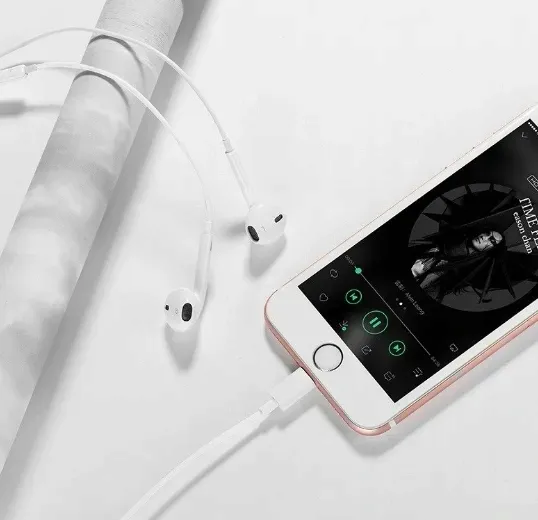 oryginalne-sluchawki-apple-iphone-11-12-pro-max