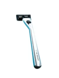 maszynka-do-golenia-2-ostrza-smooth-shaving-the-balance-by-artur-szpilka