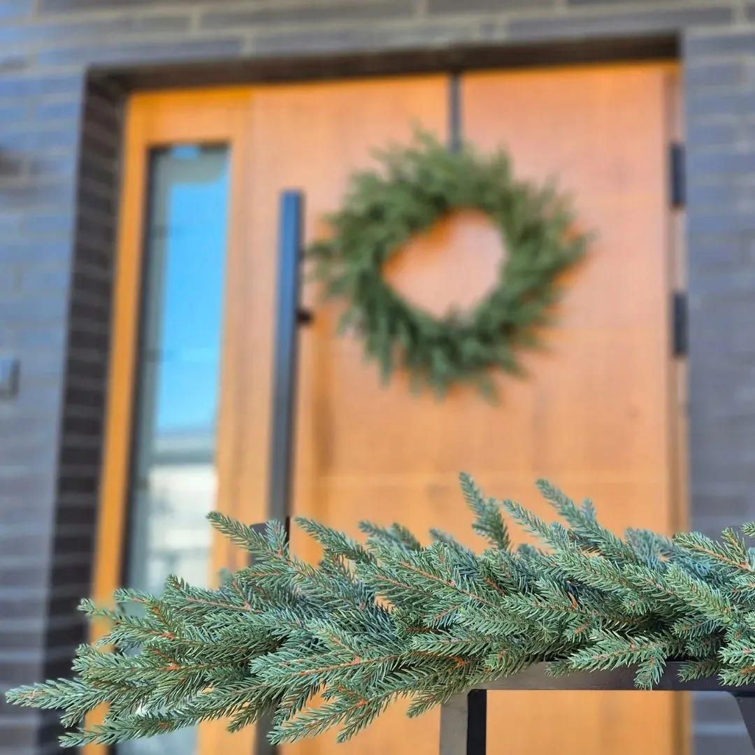 girlanda-swierk-3-metry-100percent-pe-300-cm-dluga-gesta-jak-naturalna-balustrada-stan-nowy