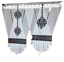 panel-z-azurem-i-falbanami-110x135cm-bialy-z-czarnymi-dekorami-woal