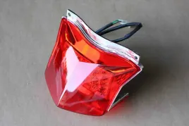 lampa-tylna-kompletna-quebec-2