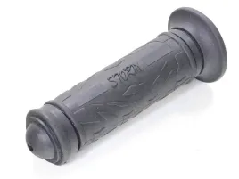 manetka-lewa-benzer-syracuse