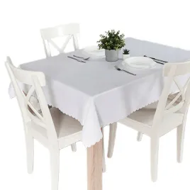 ekskluzywny-obrus-bialy-na-stol-wodoodporny-110x160cm-wzor-w-kropki-160x110