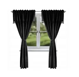 urocza-gotowa-zaslona-ozdobiona-fredzelkami-145x250-czarna-styl-boho
