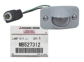 lampka-tablicy-rejestracji-tyl-l300-l400-mb527312