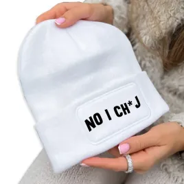 czapka-jesienna-bawelniana-zimowa-biala-beanie-no-i-ch-j-na-prezent-wzory