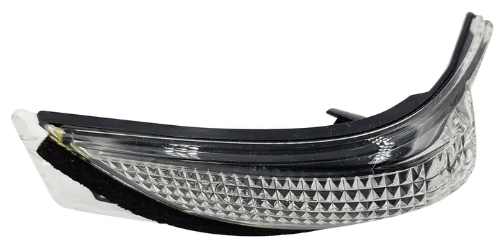 kierunkowskaz-lusterka-rh-verso-corolla-auris-oe-numer-katalogowy-oryginalu-81731-02120-8173102120