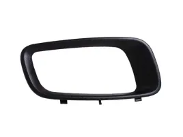 ramka-halogenu-prawa-przod-pajero-iii-2000-02-mr388020