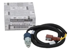 czujnik-blokady-tylnego-mostu-nissan-patrol-y60