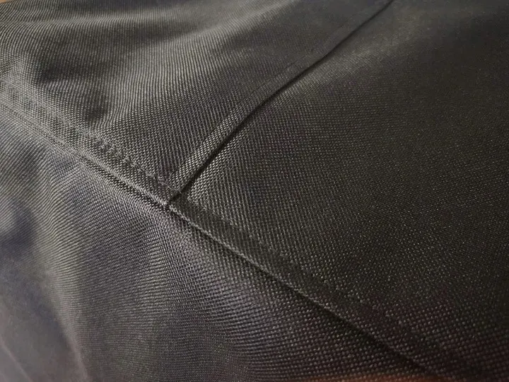 pokrowiec-na-meble-ogrodowe-stol-200x200x80-czarny