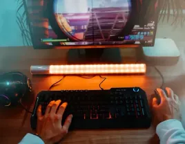 zestaw-gamingowy-dla-graczy-klawiatura-mysz-myszka-sluchawki-rgb-led-4w1