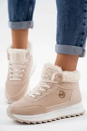 bezowe-ocieplane-botki-z-futerkiem-w-sportowym-stylu-37