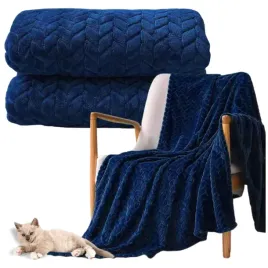 koc-narzuta-na-lozko-granatowa-tloczona-pled-200x220-cm-prezent-swiateczny