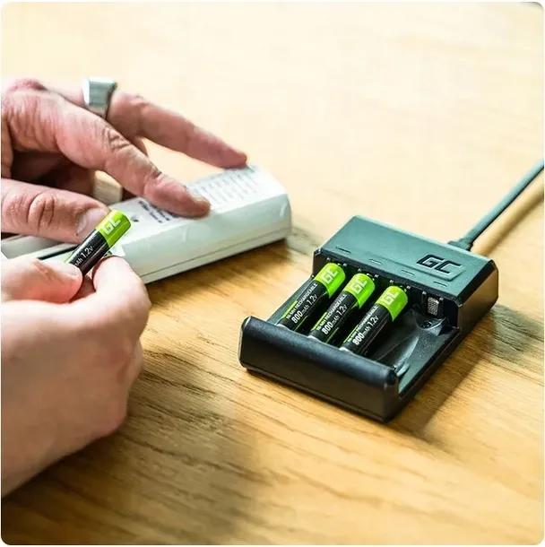 ladowarka-everactive-nc-450-4-aa-aaa-marka-everactive