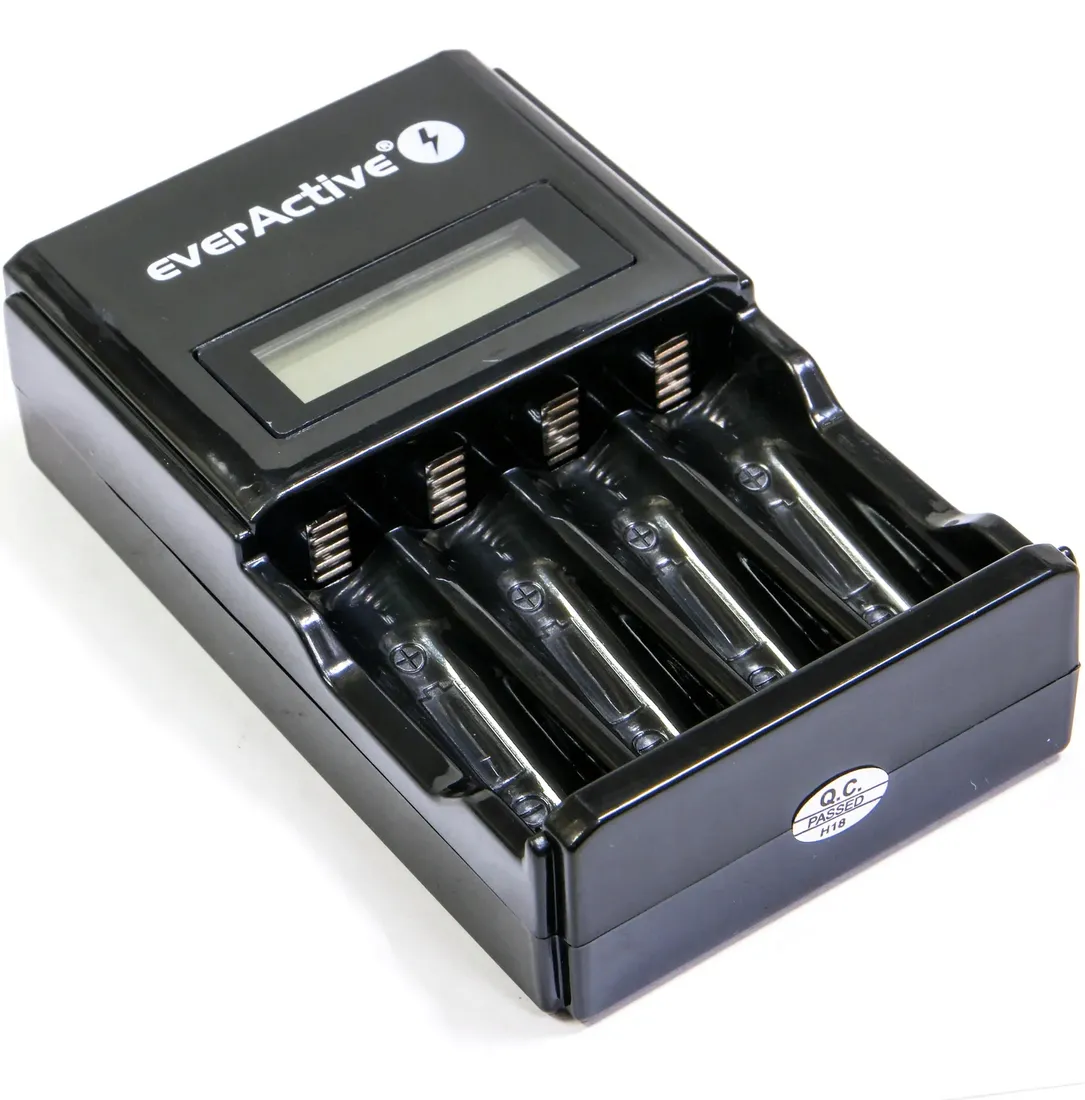 ladowarka-everactive-nc-450-4-aa-aaa-stan-nowy