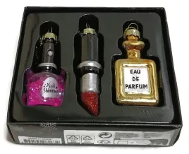 bombki-zawieszki-choinkowe-miniaturowe-ozdoby-szklo-perfumy-szminka-lakier