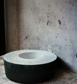 tasma-antyposlizgowa-czarna-50mm-18m-zewnetrzna-schodowa-ostrzegawcza-bhp