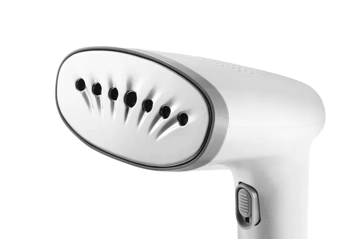 parownica-do-ubran-zelazko-parowe-regulacja-pary-7-dysz-biala-380ml-2000w-stan-nowy