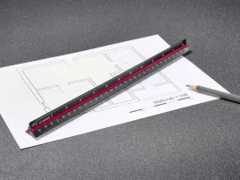 linijka-trojkatna-parkside-z-6-roznymi-skalami-zakres-pomiarowy-0-30-cm