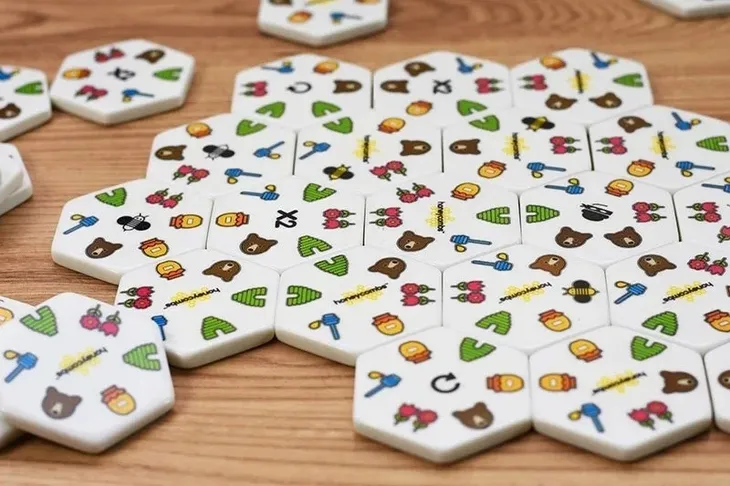 gra-honeycombs-plastry-miodu-czas-rozgrywki-do-15-minut