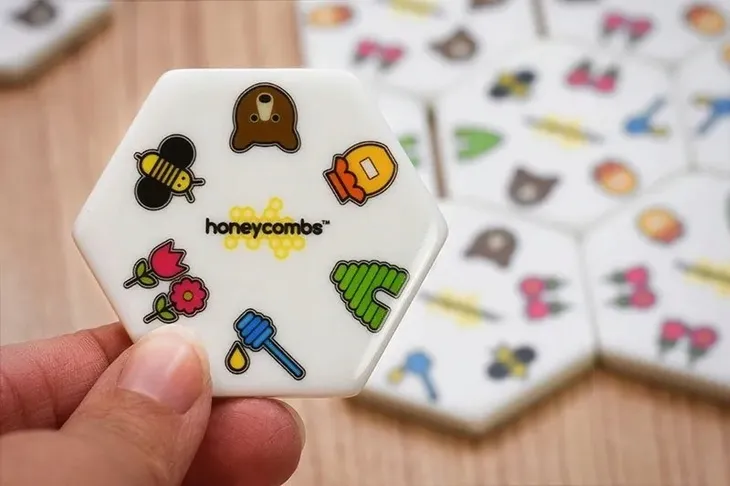 gra-honeycombs-plastry-miodu-minimalna-liczba-graczy-1