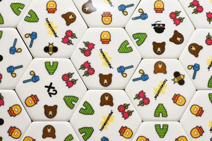 gra-honeycombs-plastry-miodu-nazwa-honeycombs