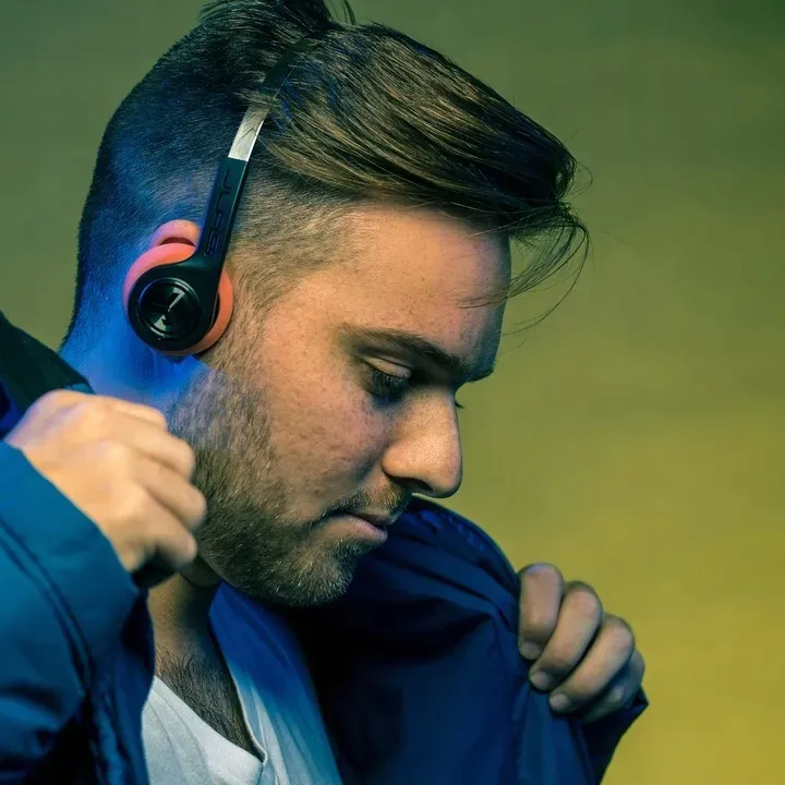 sluchawki-retro-bluetooth-jlab-rewind-wireless-stan-nowy