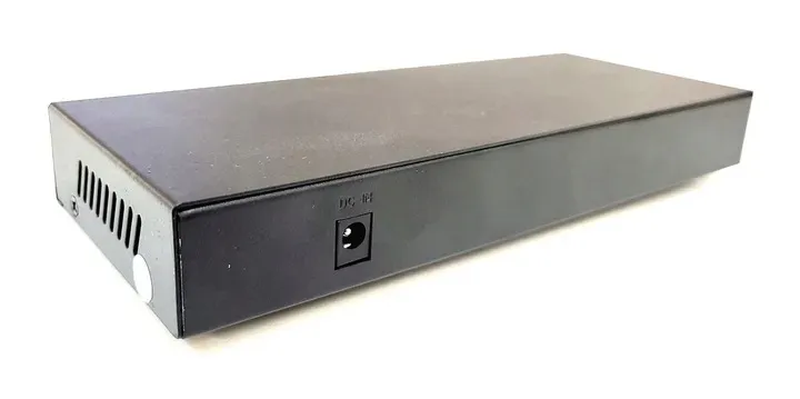 switch-poe-8xpoe-2xuplink-gigabit-120w-urus