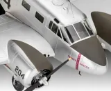 model-do-sklejania-revell-beechcraft-model-18-okres-ii-wojna-swiatowa