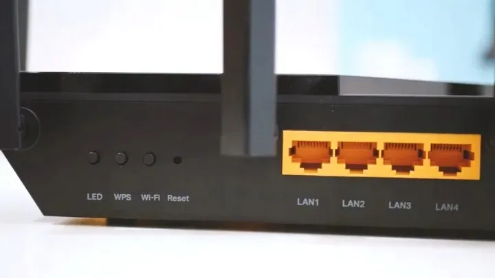 router-tp-link-archer-ax73-zlacza-usb-3-0