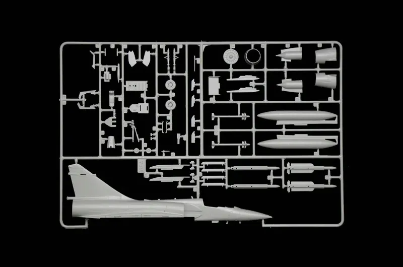 1-72-mirage-2000c-gulf-war-marka-italeri