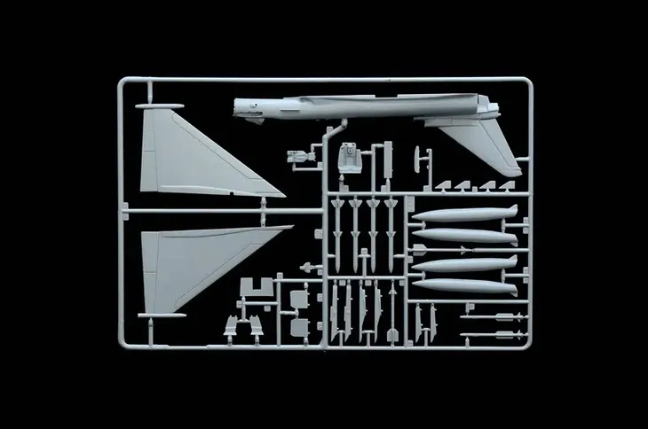 1-72-ef-2000-typhoon-single-seater-stan-opakowania-oryginalne