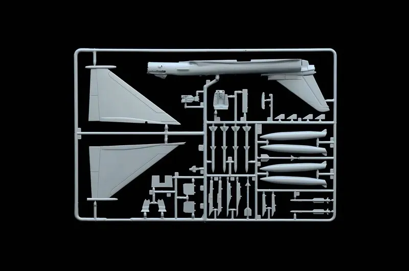 1-72-ef-2000-typhoon-single-seater-marka-italeri