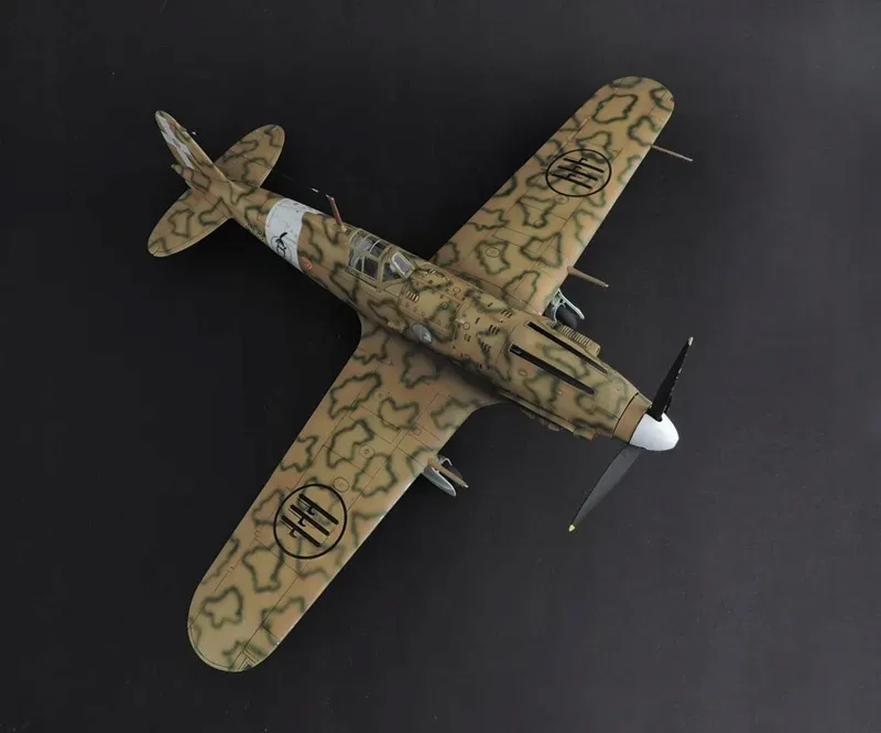 1-32-macchi-mc-205-veltro-marka-italeri