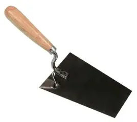 kielnia-trapezowa-czarna-180mm-uchwyt-drewno