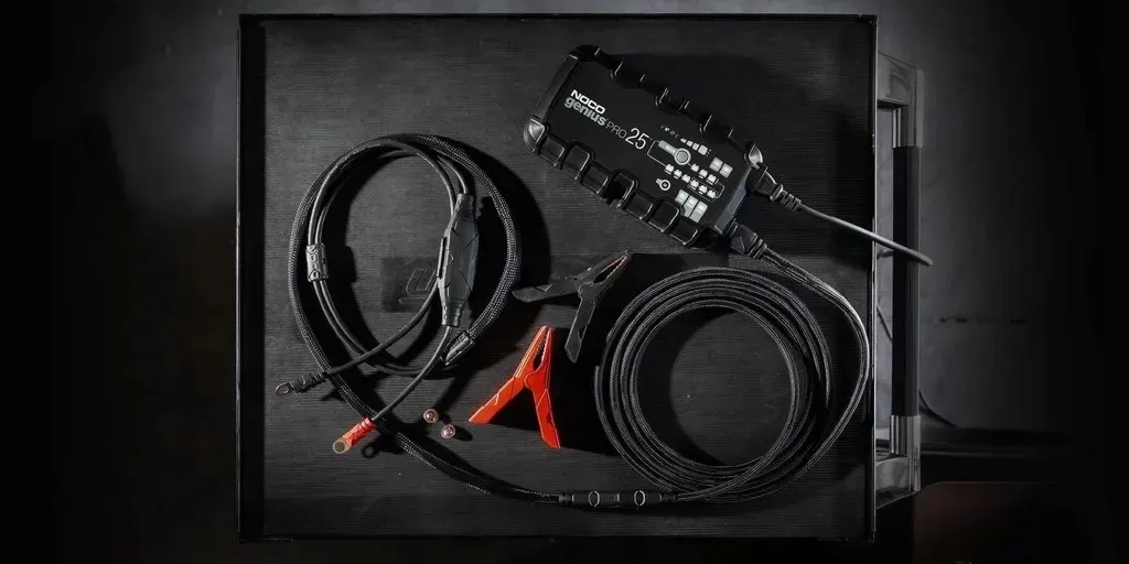 noco-geniuspro25-inteligentna-ladowarka-6v-12v-24v