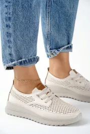 bezowe-lekkie-sneakersy-damskie-azurowe-sportowy-styl-41