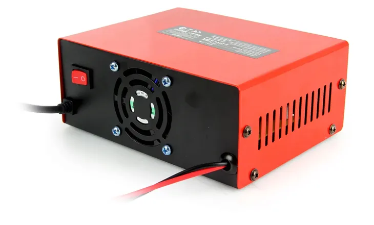 prostownik-ladowarka-samochodowy-inteligenty-6-24v-numer-katalogowy-producenta-m82511