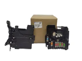 bezpiecznik-modul-sterownik-akumulator-citroen-peugeot-toyota-9822150080