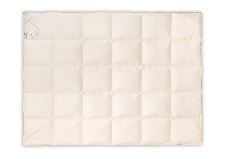 koldra-caloroczna-amz-krem-basic-200x200-szerokosc-produktu-200-cm