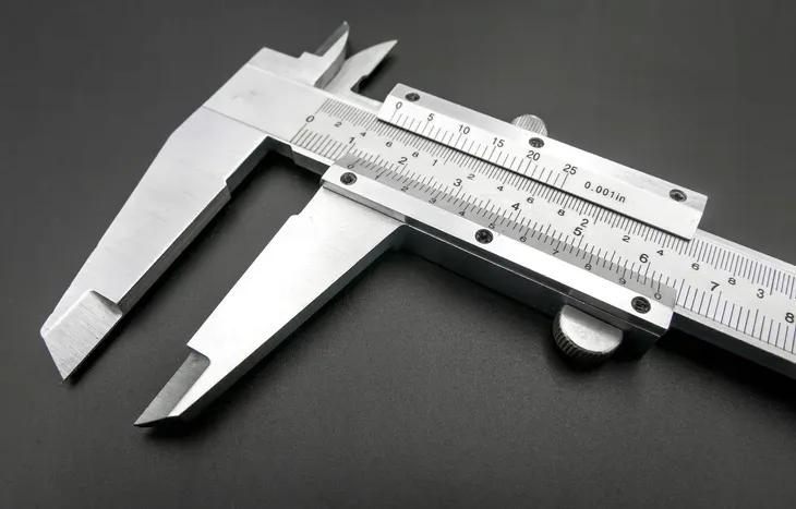 suwmiarka-analogowa-corona-richmann-200-mm-stan-nowy-rodzaj-analogowa