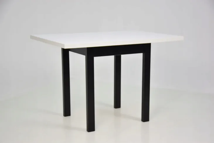 solidny-stol-m-7-80x80-110-kolory-ksztalt-blatu-kwadratowy