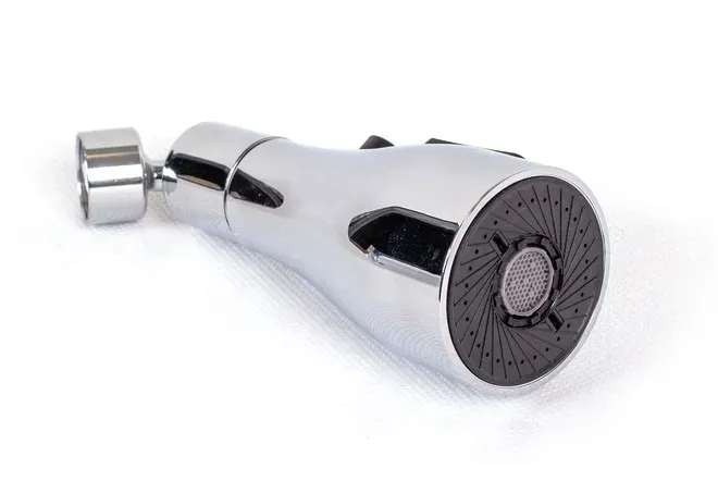 przedluzacz-do-kranu-obrotowy-aerator-perlator-cechy-dodatkowe-zmienny-tryb-pracy