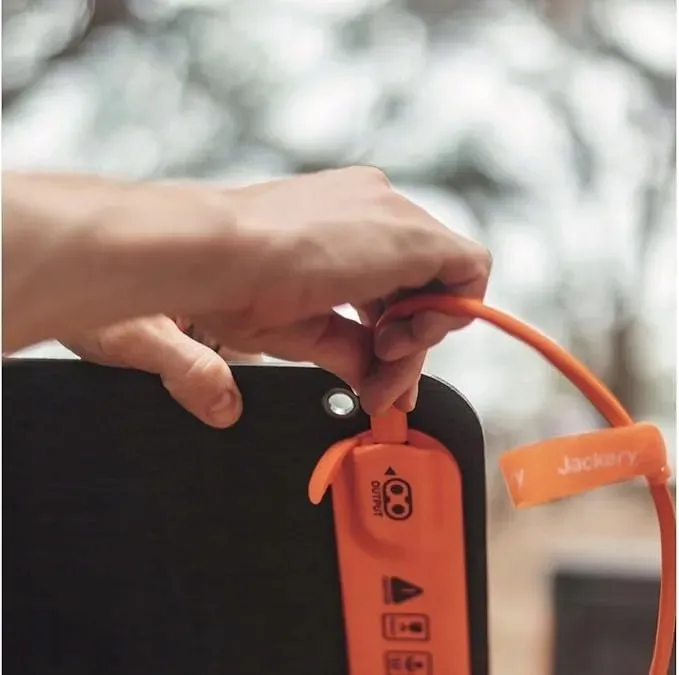 lacznik-panela-solarnego-jackery-explorer-2000-pro