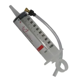 strzykawka-aplikator-do-mlecza-uszczelniajacego