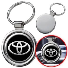 breloczek-3d-brelok-zawieszka-do-kluczy-z-logiem-samochodu-toyota-prezent