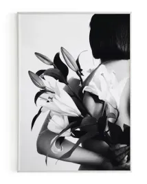 plakat-a3-30x40-w-ramie-rmp-kobieta-z-kwiatem-06