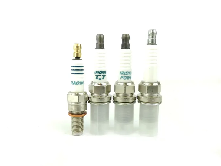 swieca-iskr-stan-nowy-rozmiar-klucza-16-mm