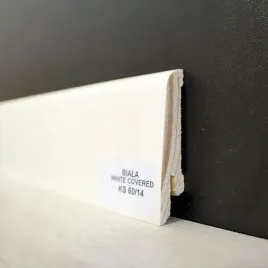 listwa-przypodlogowa-biala-drewniana-ks-60-14-24